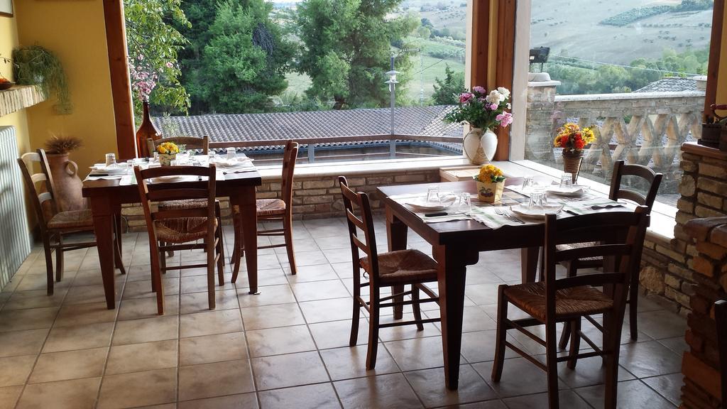 Bed and Breakfast Agriturismo Col Morino Pineto Exterior foto