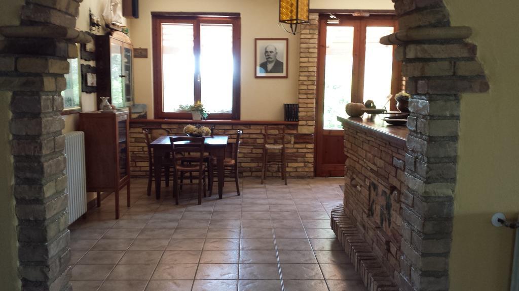 Bed and Breakfast Agriturismo Col Morino Pineto Exterior foto