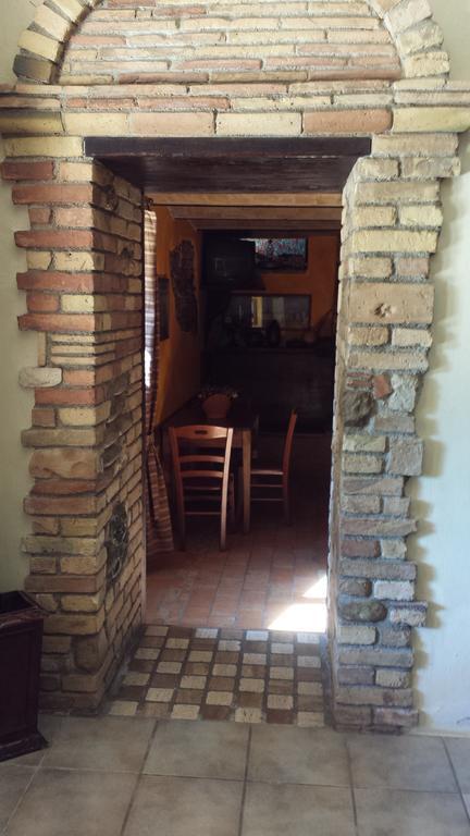 Bed and Breakfast Agriturismo Col Morino Pineto Exterior foto