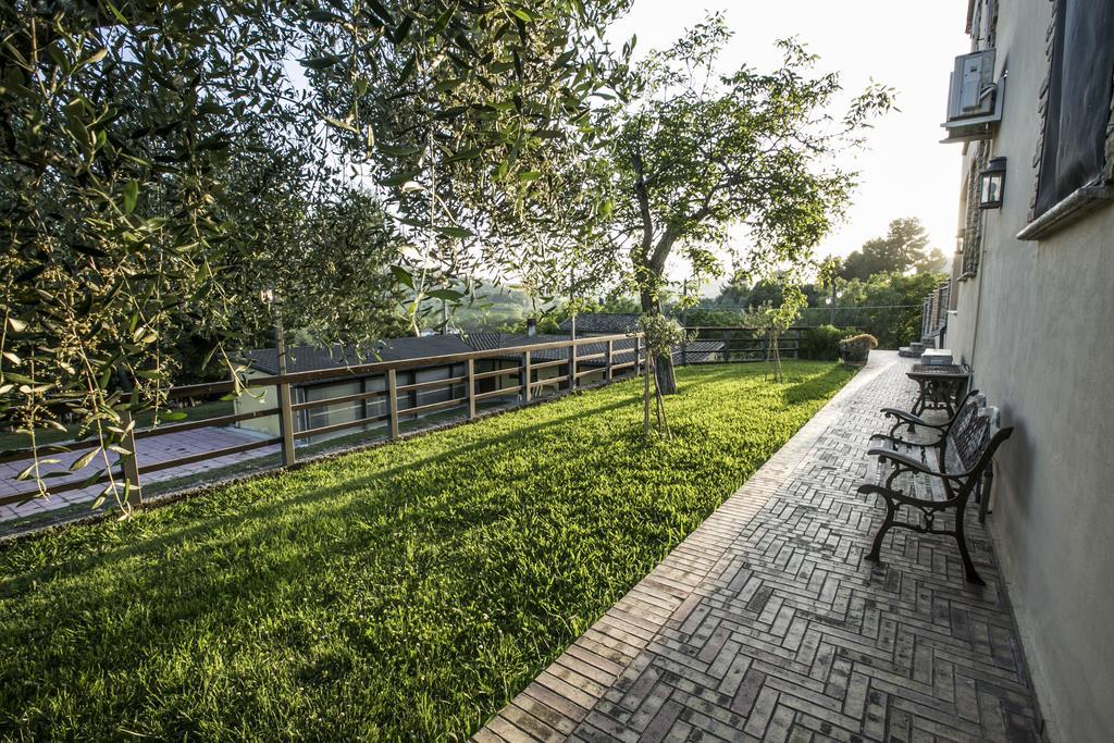 Bed and Breakfast Agriturismo Col Morino Pineto Exterior foto