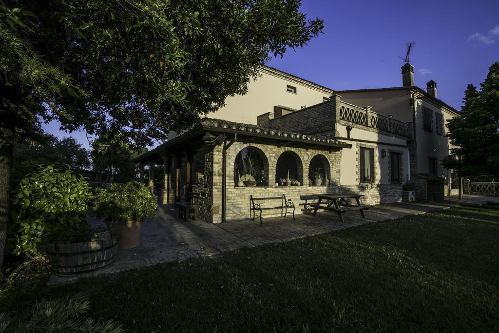 Bed and Breakfast Agriturismo Col Morino Pineto Exterior foto
