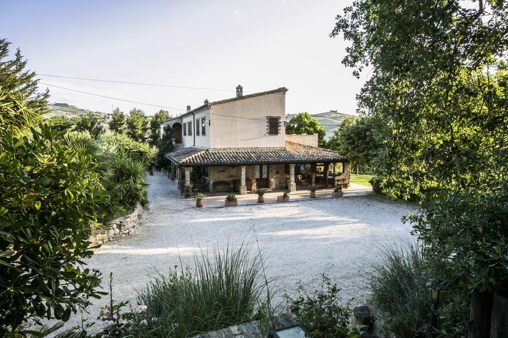 Bed and Breakfast Agriturismo Col Morino Pineto Exterior foto